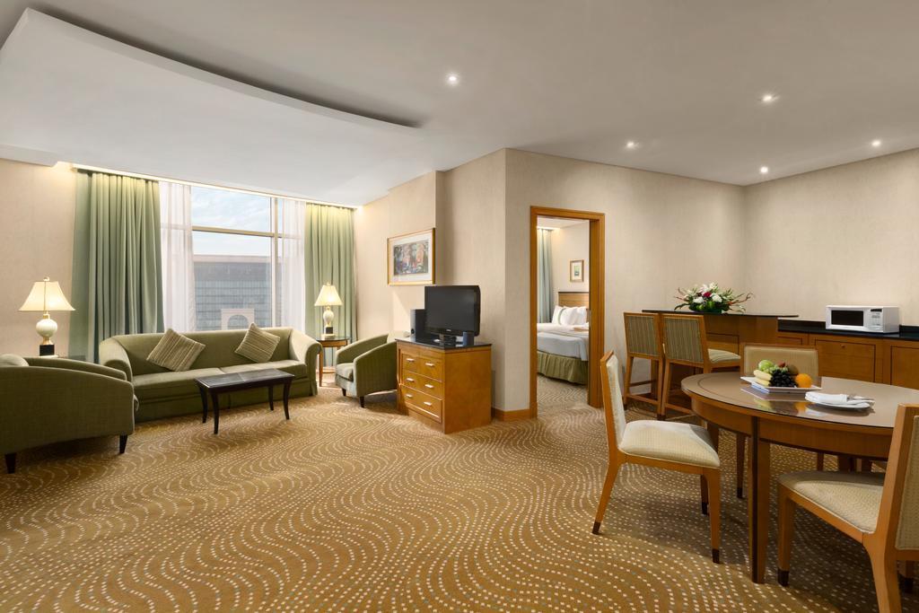 Eastyard Khobar Hotel - Formerly Ramada By Wyndham Khobar Esterno foto