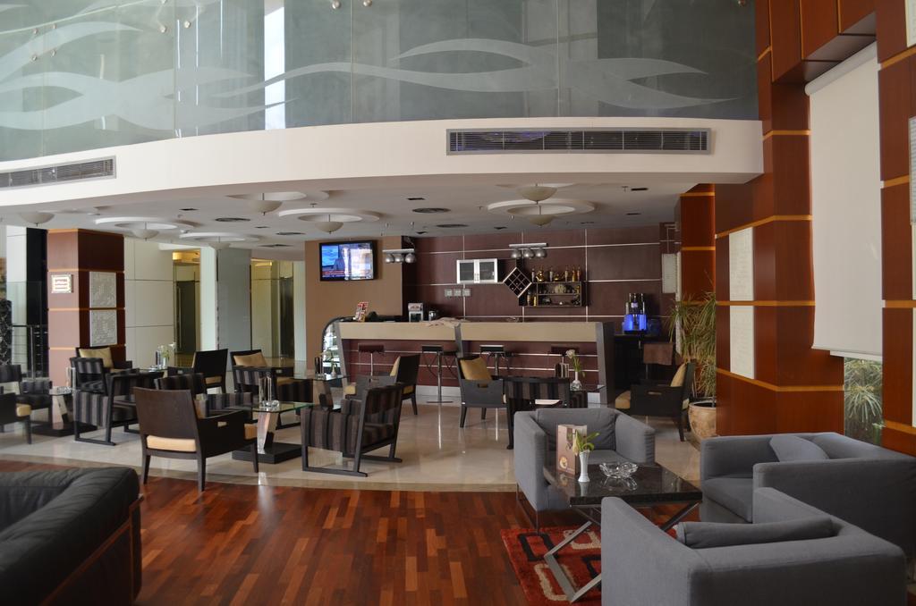 Eastyard Khobar Hotel - Formerly Ramada By Wyndham Khobar Esterno foto