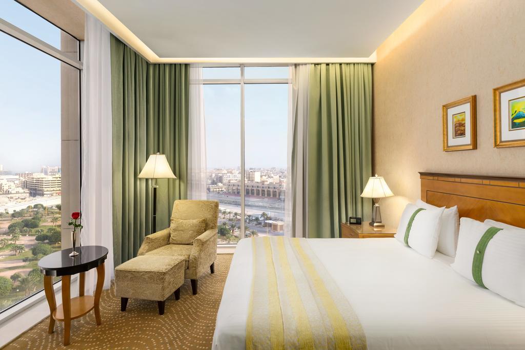 Eastyard Khobar Hotel - Formerly Ramada By Wyndham Khobar Esterno foto