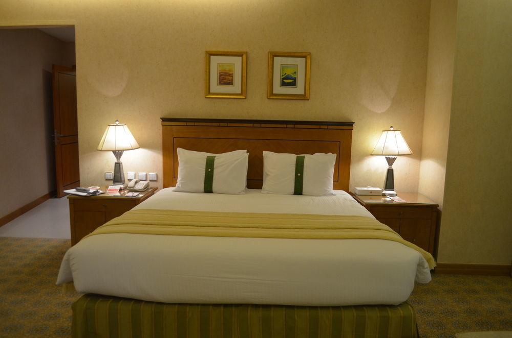 Eastyard Khobar Hotel - Formerly Ramada By Wyndham Khobar Esterno foto