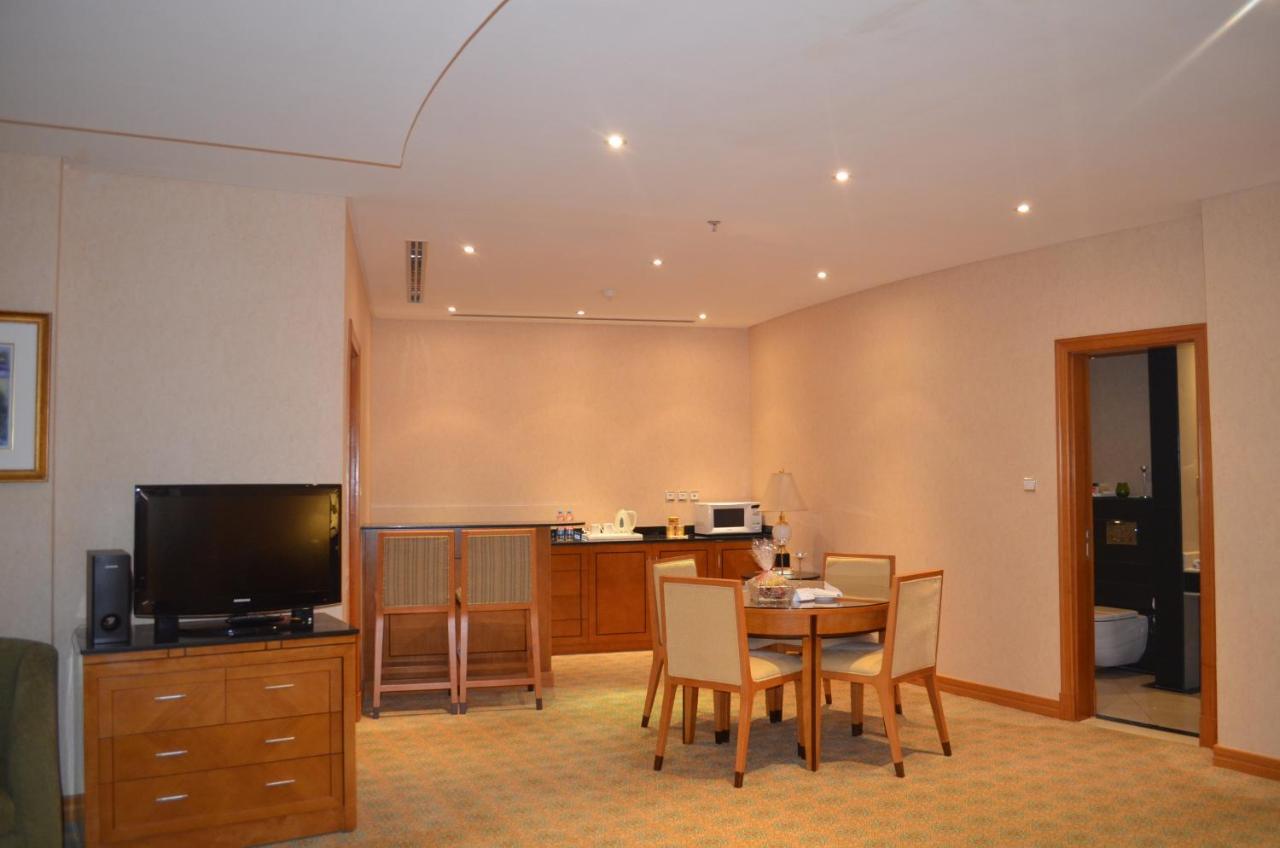 Eastyard Khobar Hotel - Formerly Ramada By Wyndham Khobar Esterno foto