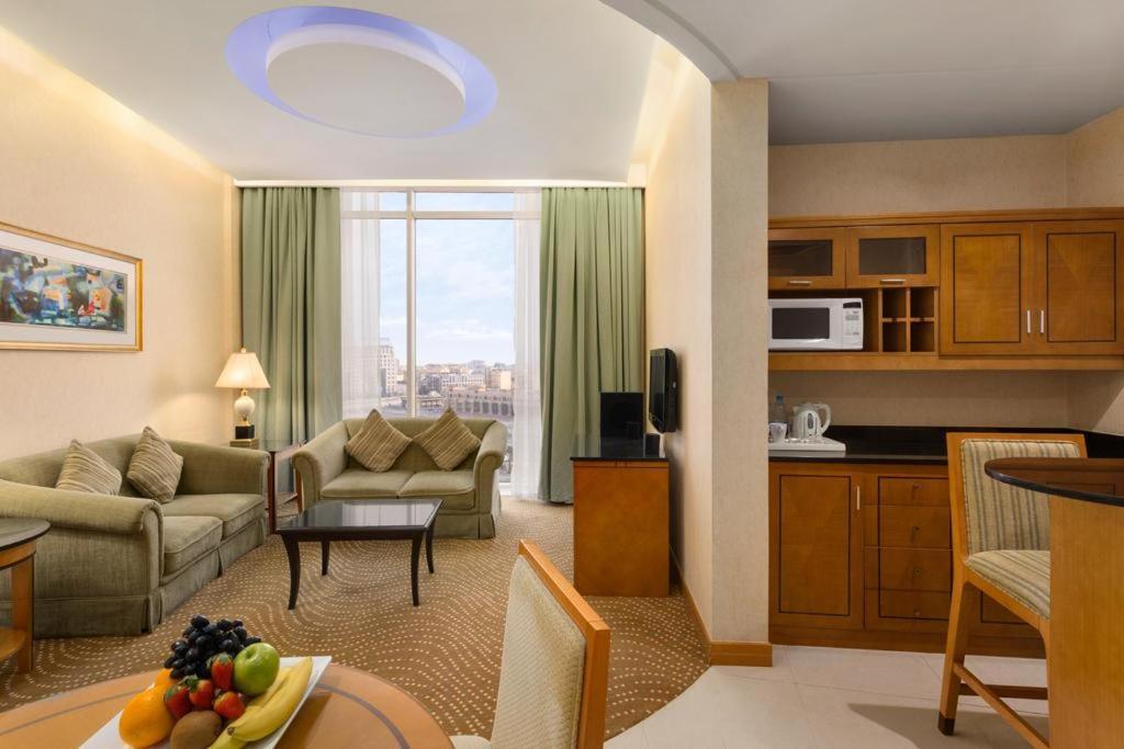 Eastyard Khobar Hotel - Formerly Ramada By Wyndham Khobar Esterno foto