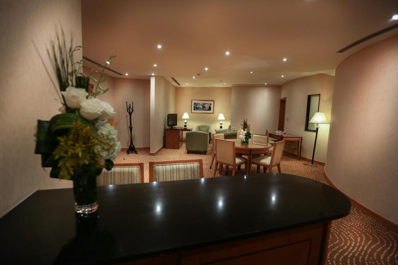 Eastyard Khobar Hotel - Formerly Ramada By Wyndham Khobar Esterno foto