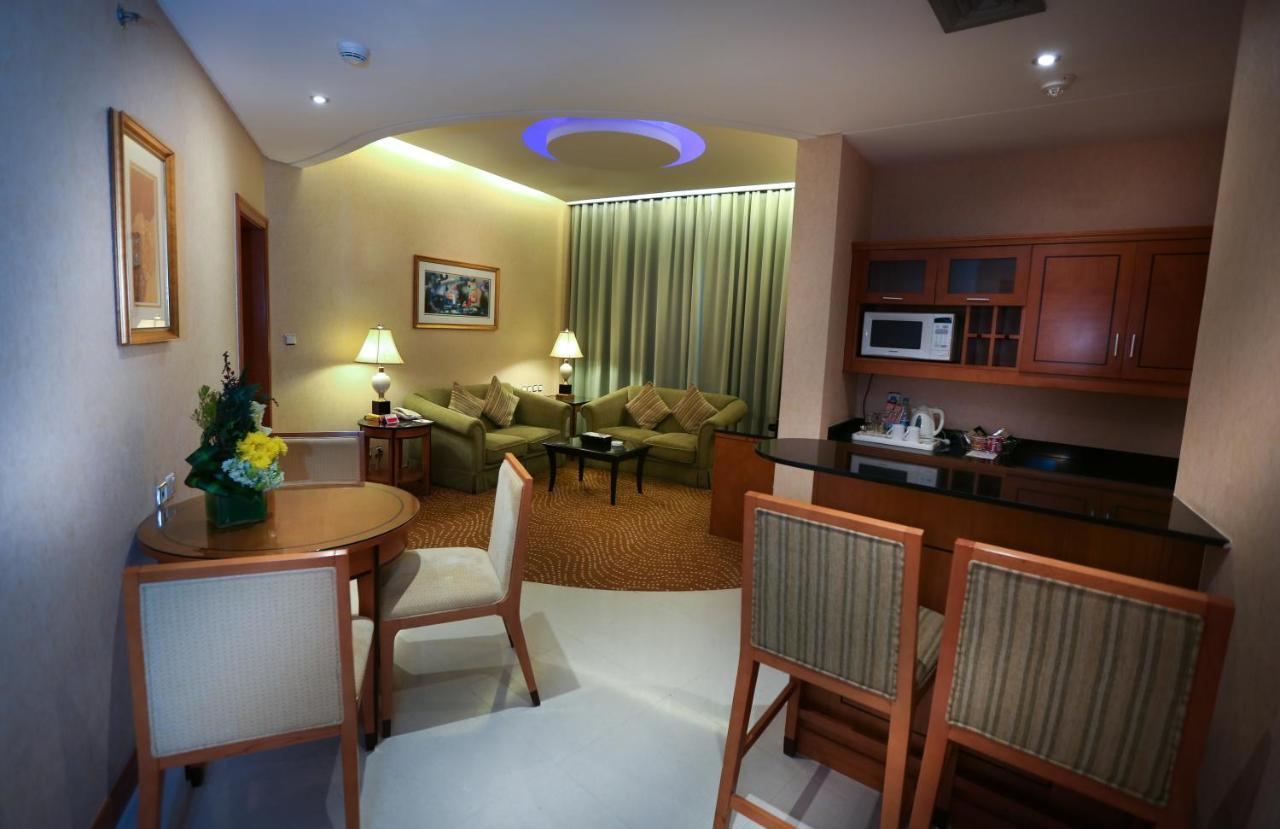 Eastyard Khobar Hotel - Formerly Ramada By Wyndham Khobar Esterno foto